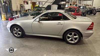 Lot 712 - 2002 MERCEDES SLK 320