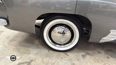 Lot 802 - 1954 VAUXHALL WYVERN