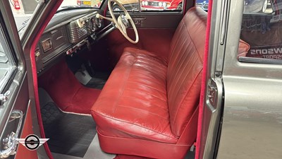 Lot 802 - 1954 VAUXHALL WYVERN