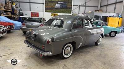 Lot 802 - 1954 VAUXHALL WYVERN