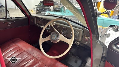 Lot 802 - 1954 VAUXHALL WYVERN