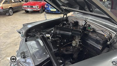 Lot 802 - 1954 VAUXHALL WYVERN