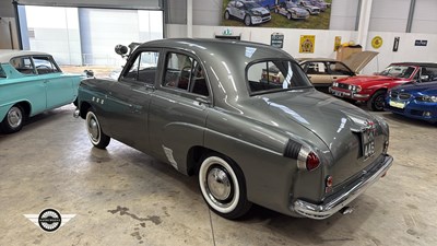 Lot 802 - 1954 VAUXHALL WYVERN
