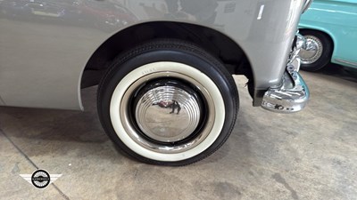 Lot 802 - 1954 VAUXHALL WYVERN