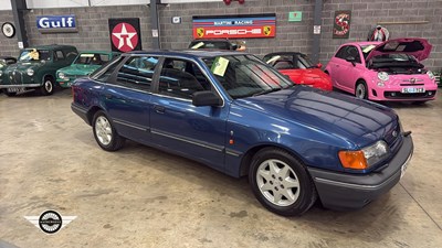 Lot 830 - 1989 FORD GRANADA GHIA