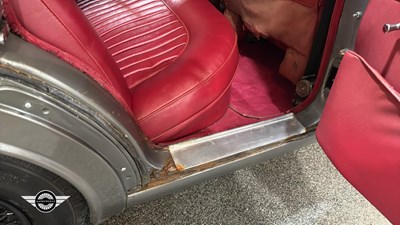 Lot 834 - 1968 JAGUAR 3.4/340