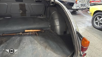 Lot 834 - 1968 JAGUAR 3.4/340