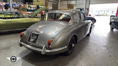 Lot 834 - 1968 JAGUAR 3.4/340
