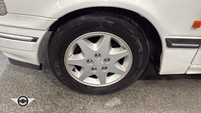 Lot 836 - 1992 FORD GRANADA GHIA I