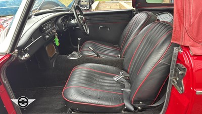 Lot 842 - 1965 MG B