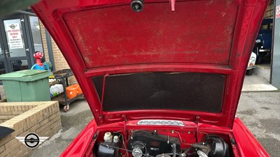 Lot 842 - 1965 MG B