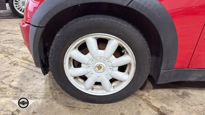 Lot 844 - 2003 MINI MINI ONE