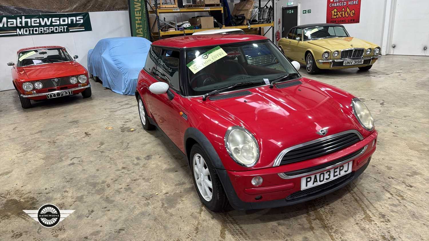 Lot 844 - 2003 MINI MINI ONE
