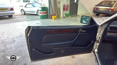 Lot 856 - 1994 MERCEDES E320 AUTO