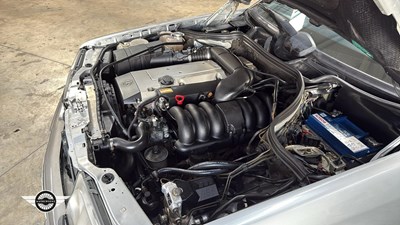 Lot 856 - 1994 MERCEDES E320 AUTO
