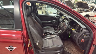 Lot 822 - 2004 JAGUAR X-TYPE SPORT D