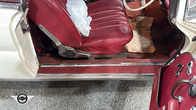 Lot 270 - 1965 MERCEDES