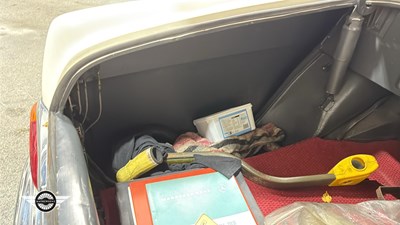 Lot 270 - 1965 MERCEDES