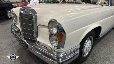 Lot 270 - 1965 MERCEDES