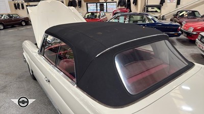 Lot 270 - 1965 MERCEDES