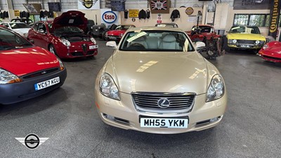 Lot 52 - 2005 LEXUS SC 430 AUTO