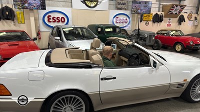 Lot 636 - 1991 MERCEDES