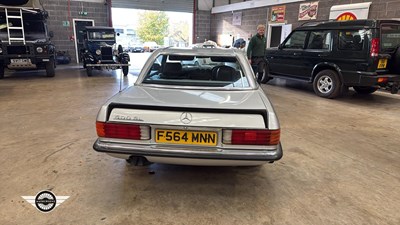Lot 16 - 1988 MERCEDES 500 SL AUTO