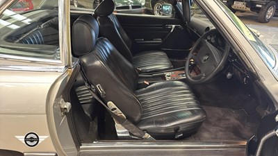 Lot 16 - 1988 MERCEDES 500 SL AUTO