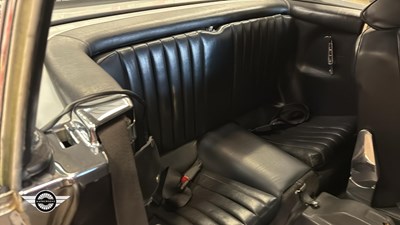 Lot 16 - 1988 MERCEDES 500 SL AUTO