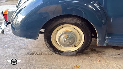Lot 92 - 1966 MORRIS MINOR 1000
