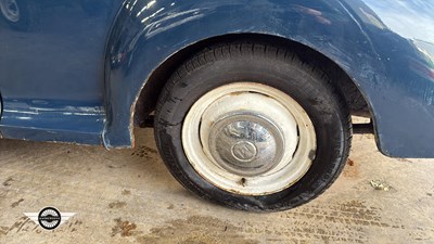 Lot 92 - 1966 MORRIS MINOR 1000