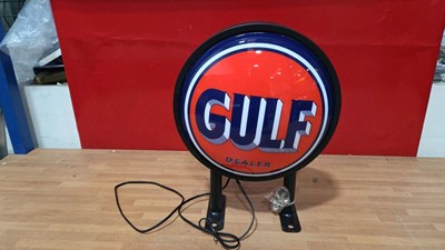 Lot 5 - GULF GASOLINE , DOUBLE SIDED LIGHT UP SIGN 10" DIA