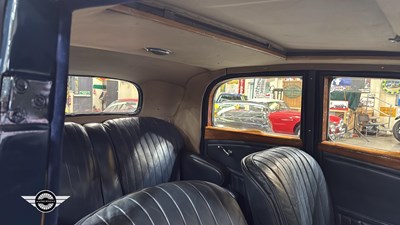 Lot 892 - 1937 ROVER