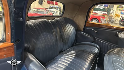 Lot 892 - 1937 ROVER