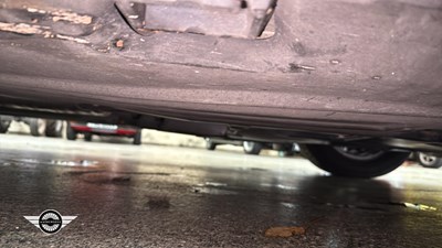 Lot 2 - 1998 BMW 520I SE AUTO