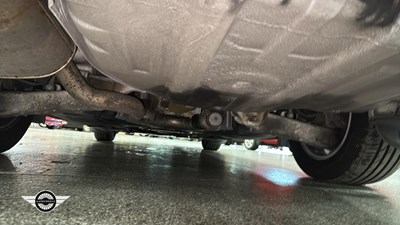 Lot 2 - 1998 BMW 520I SE AUTO