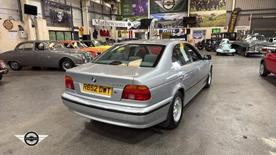 Lot 2 - 1998 BMW 520I SE AUTO