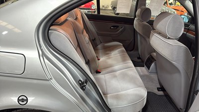 Lot 2 - 1998 BMW 520I SE AUTO