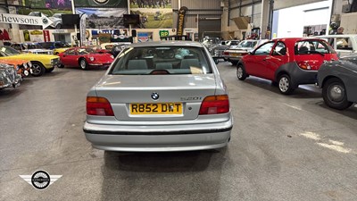 Lot 2 - 1998 BMW 520I SE AUTO