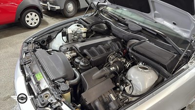 Lot 2 - 1998 BMW 520I SE AUTO