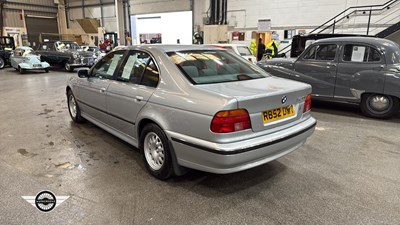 Lot 2 - 1998 BMW 520I SE AUTO