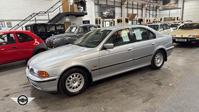 Lot 2 - 1998 BMW 520I SE AUTO