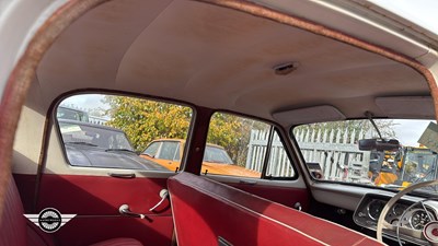 Lot 899 - 1963 HILLMAN MINX DE-LUXE