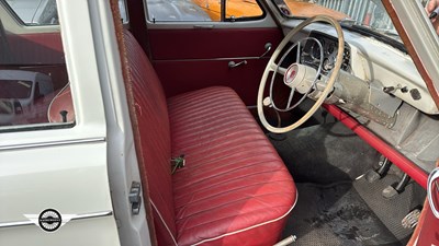 Lot 899 - 1963 HILLMAN MINX DE-LUXE