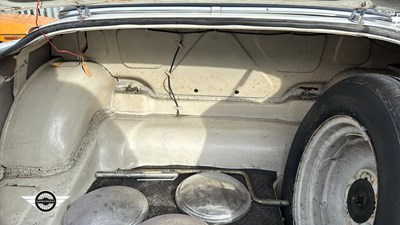 Lot 899 - 1963 HILLMAN MINX DE-LUXE