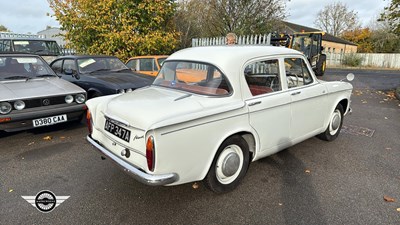 Lot 899 - 1963 HILLMAN MINX DE-LUXE
