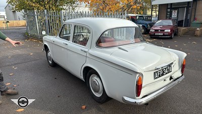 Lot 899 - 1963 HILLMAN MINX DE-LUXE
