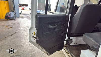 Lot 690 - 2011 LAND ROVER DEFENDER 130 HCPU TD D/C