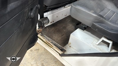 Lot 690 - 2011 LAND ROVER DEFENDER 130 HCPU TD D/C