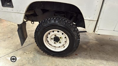 Lot 690 - 2011 LAND ROVER DEFENDER 130 HCPU TD D/C